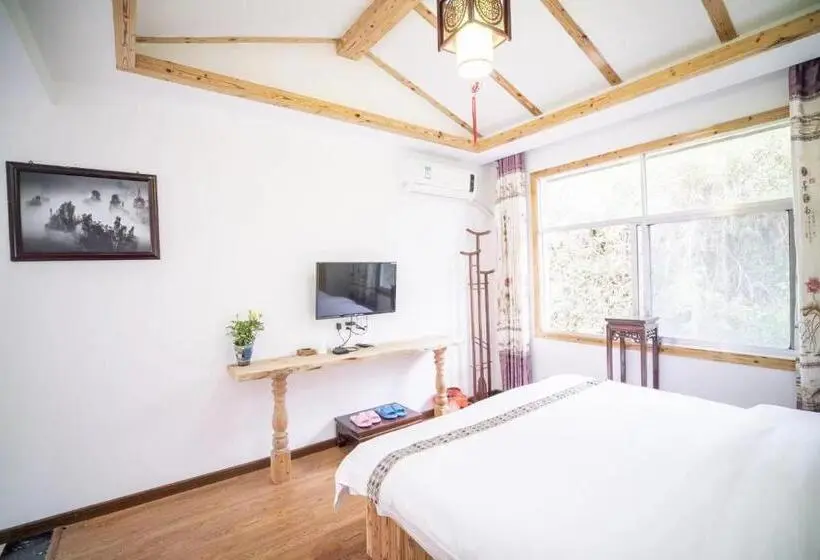 マウンテンビュースタンダードルーム, Zhangjiajie Yolo Resort  Within Zhangjiajie National Forest Park