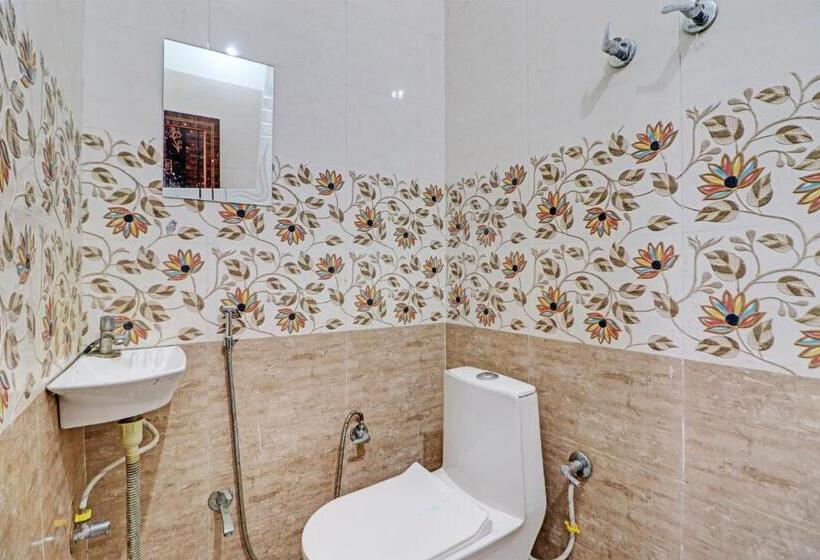 غرفة كلاسيكية ثلاثية, Oyo Hotel Redfly Inn