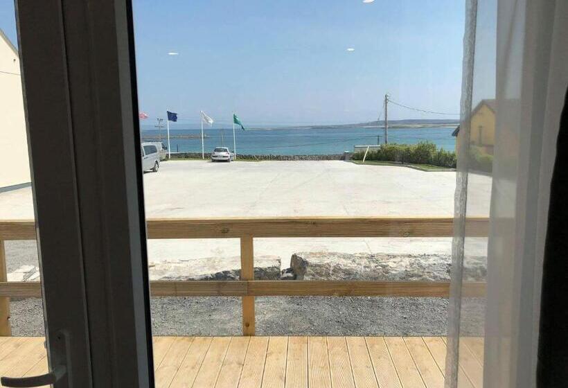 בקתת חדר, Aran Islands Hotel