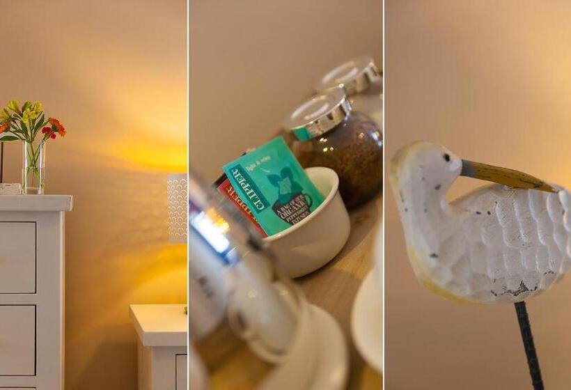 Standard room with outdoor bath, Anchorage Guest House, St Ives