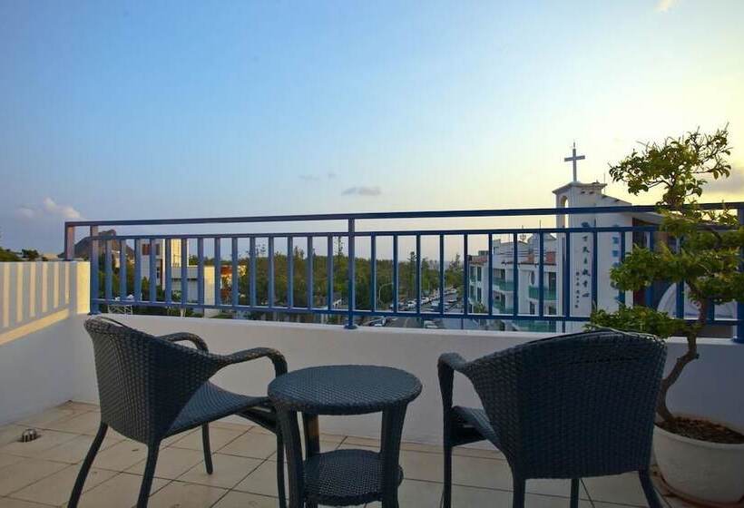 اتاق استاندارد, Golden Sea Inn