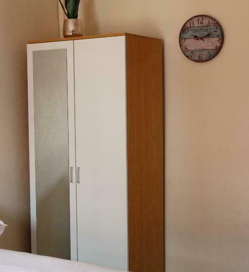 اتاق استاندارد, Huntsman Tavern