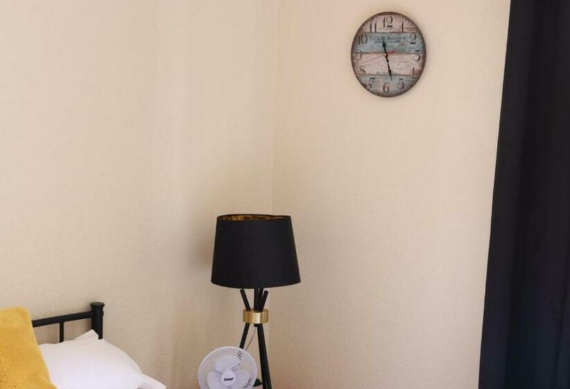 اتاق استاندارد, Huntsman Tavern