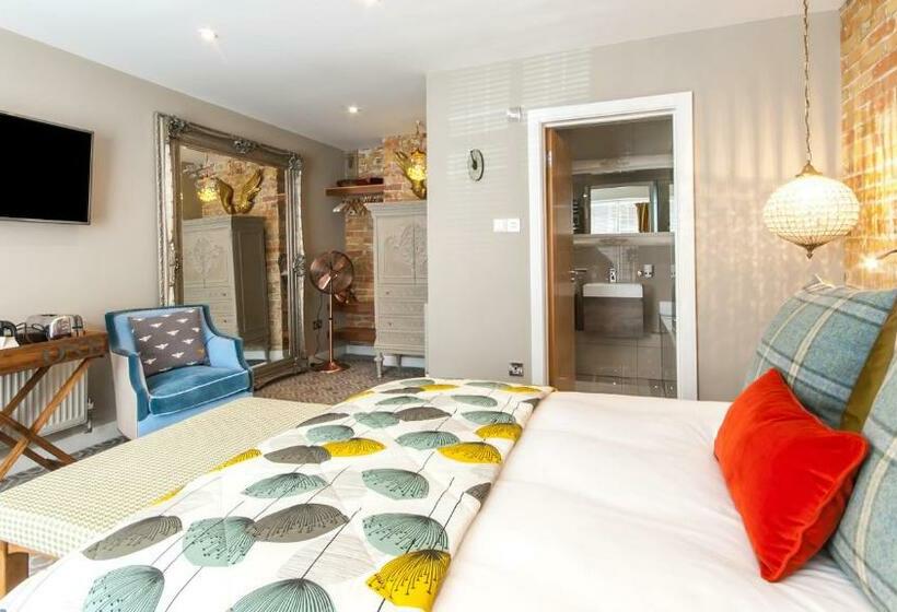 Номер Deluxe, Rooms At Number One