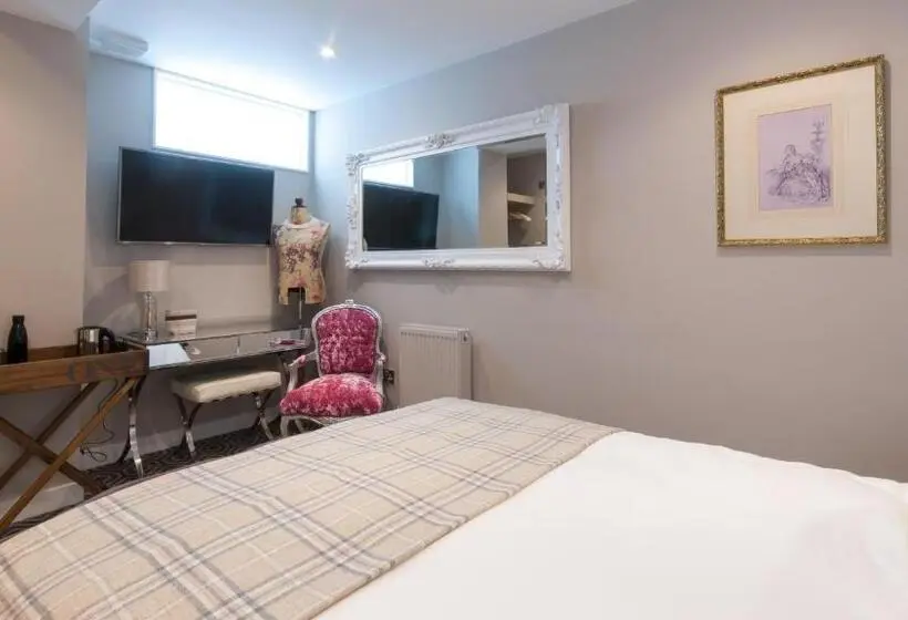 Economy-huone, Rooms At Number One