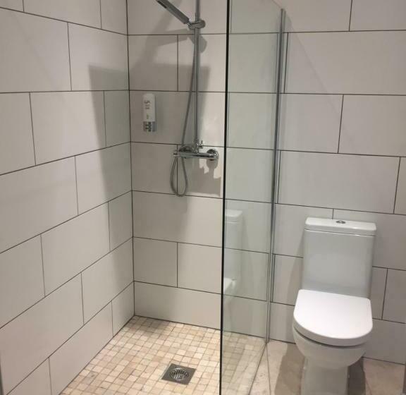 Дом 2 Спальни, Roomz