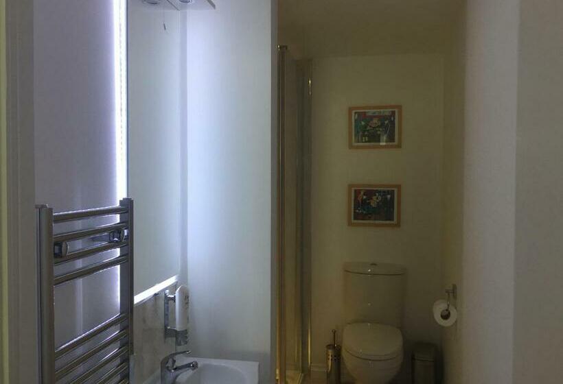 Семейный Номер, Roomz