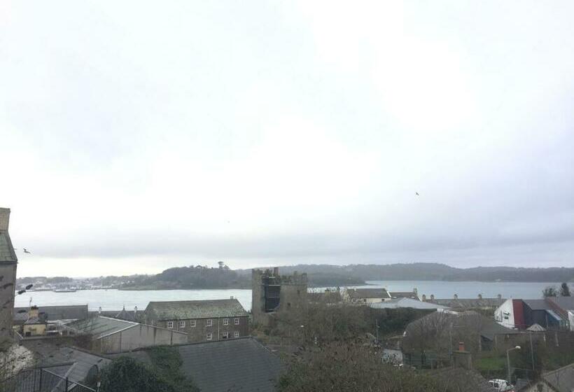 Семейный Номер, Roomz