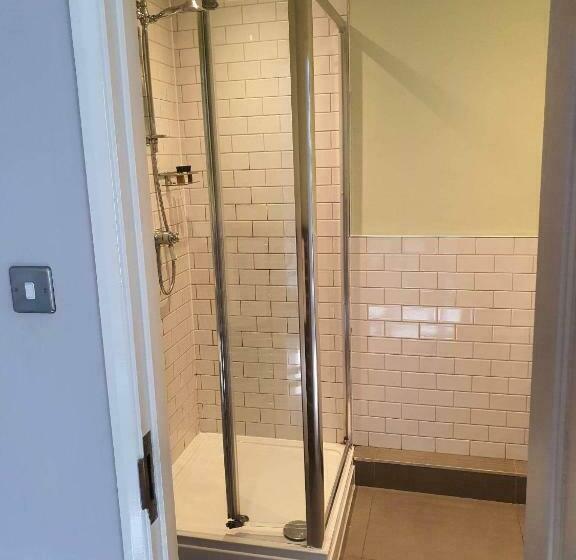 חדר סטנדרט, White Horse