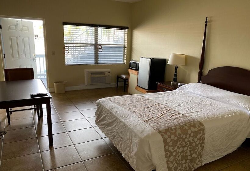 Номер Стандарт Двуспальная Кровать Адаптированный для Инвалидов, Budget Motel  Titusville