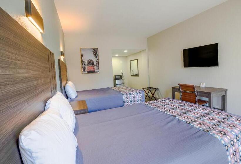 חדר סטנדרט שתי מיטות זוגיות, Budget Motel  Titusville