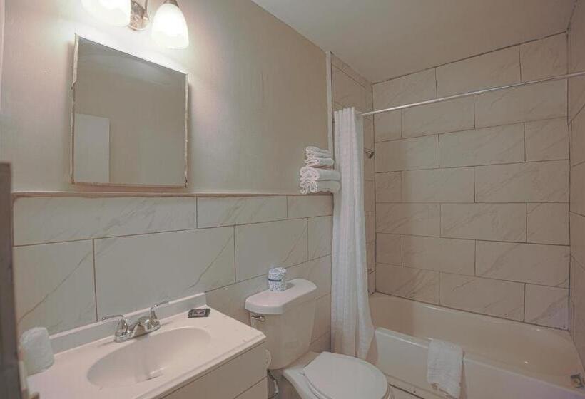 חדר סטנדרט, Budget Motel  Titusville