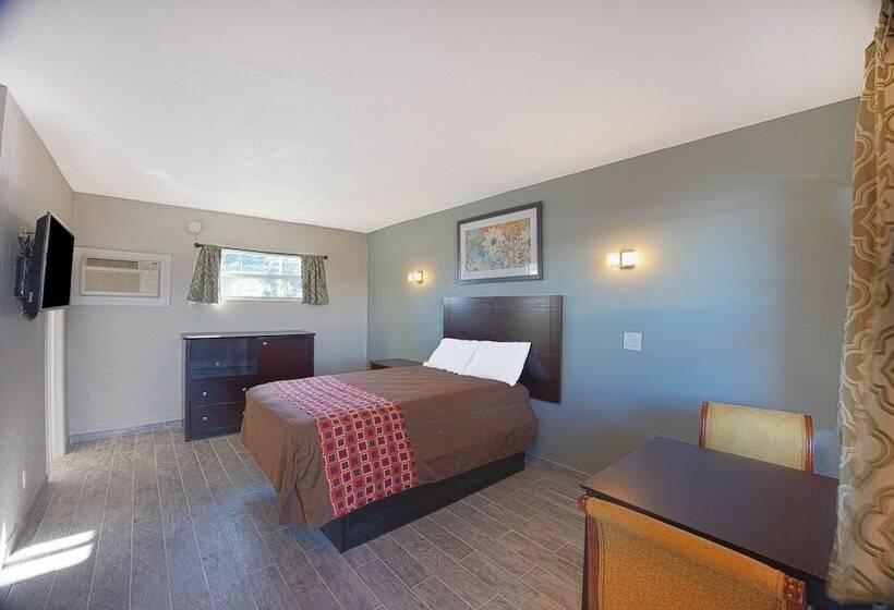 דירת חדר, Budget Motel  Titusville