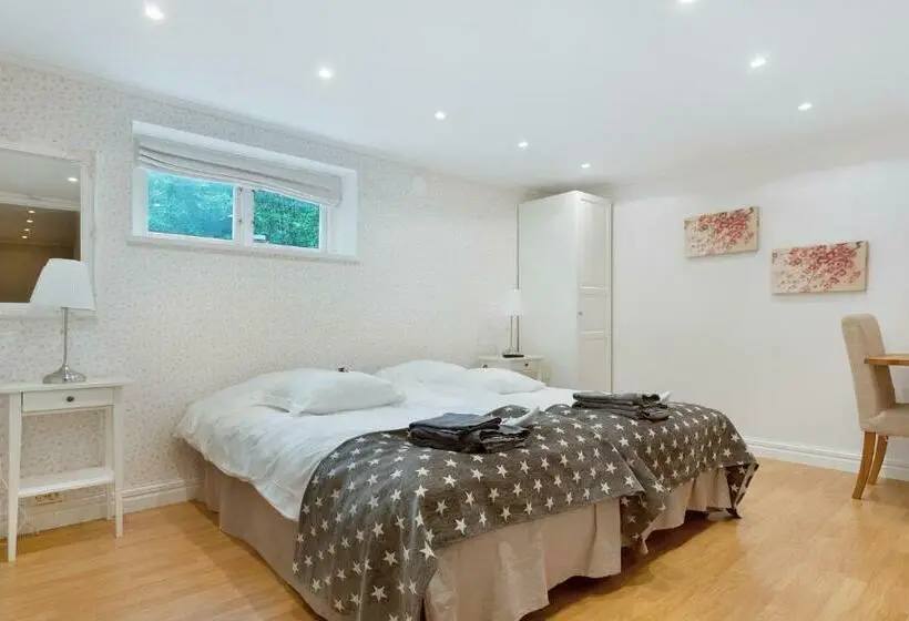 ファミリールーム, 5:ans Bed & Breakfast