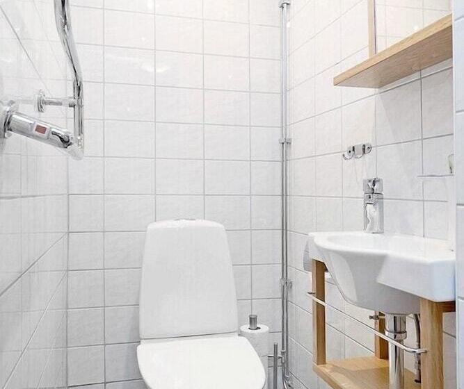 バス共有のスタンダードルーム, 5:ans Bed & Breakfast