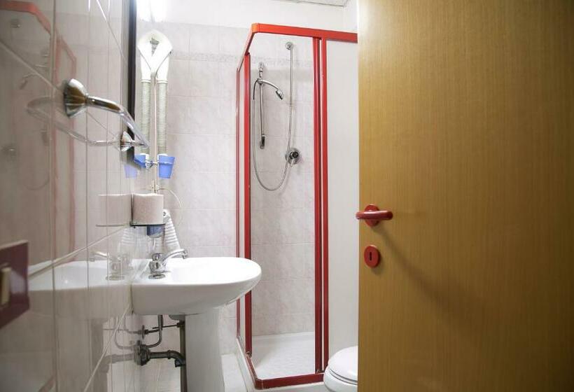 Habitación Triple Estándar, Altavilla 9