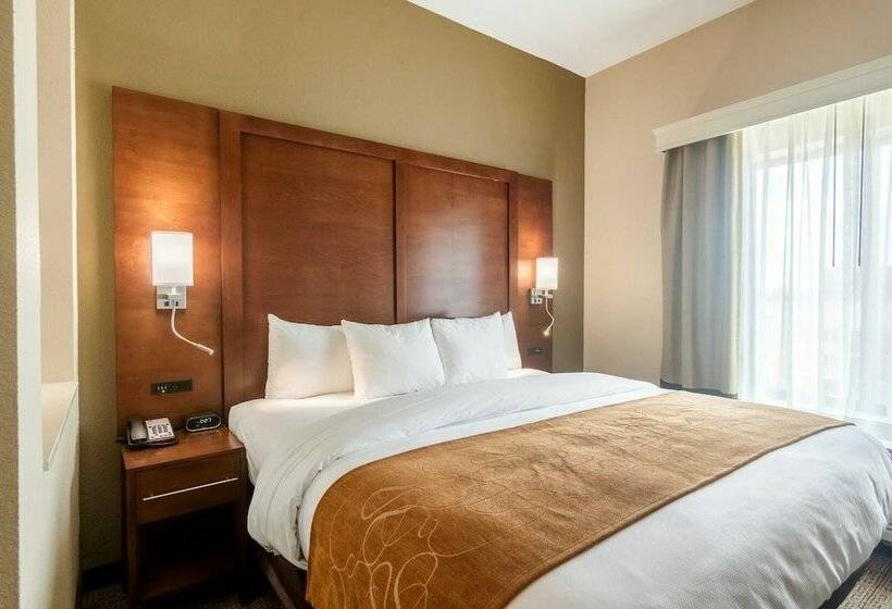 Suite, Comfort Suites Meridian And I40