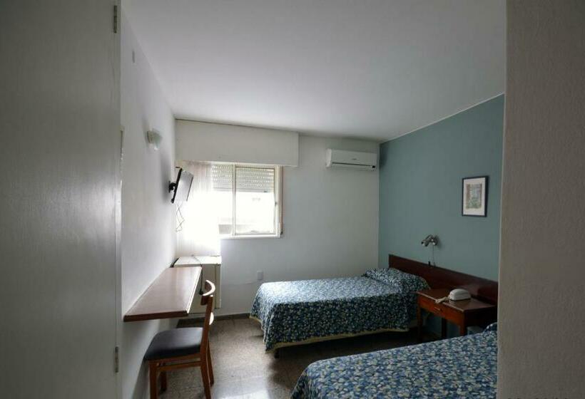 غرفة قياسية فردية, Español Salto