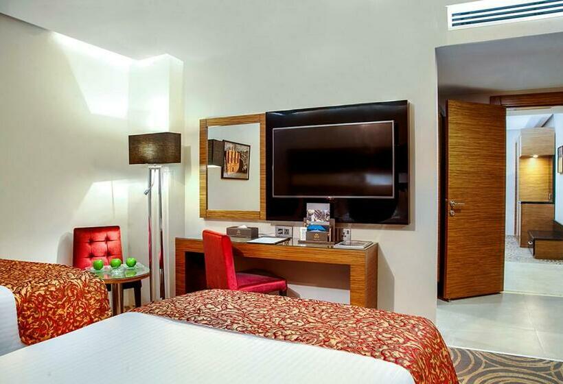 سوییت جونیور, Harir Palace