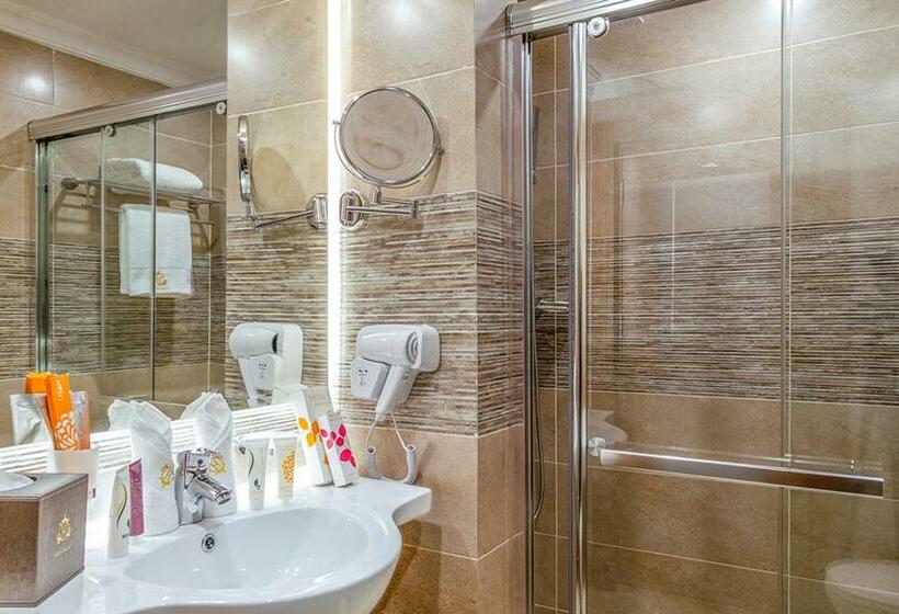 سوییت جونیور, Harir Palace