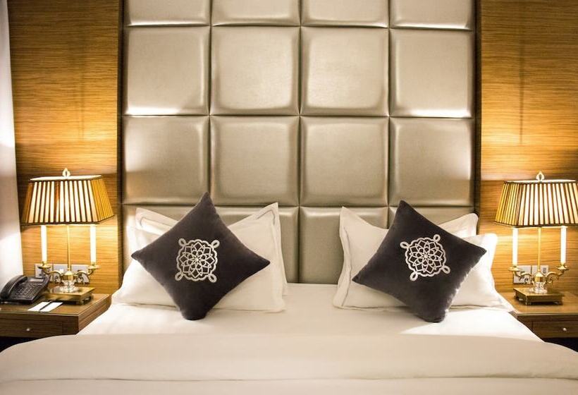 سوییت جونیور, Harir Palace