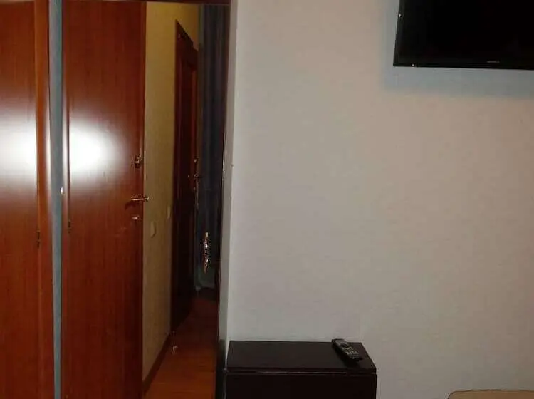 اتاق استاندارد, Irena