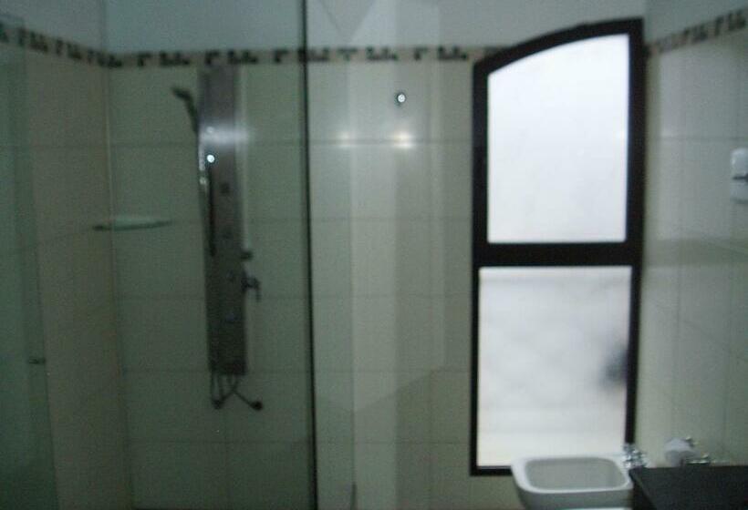 四人豪华间, Maxim