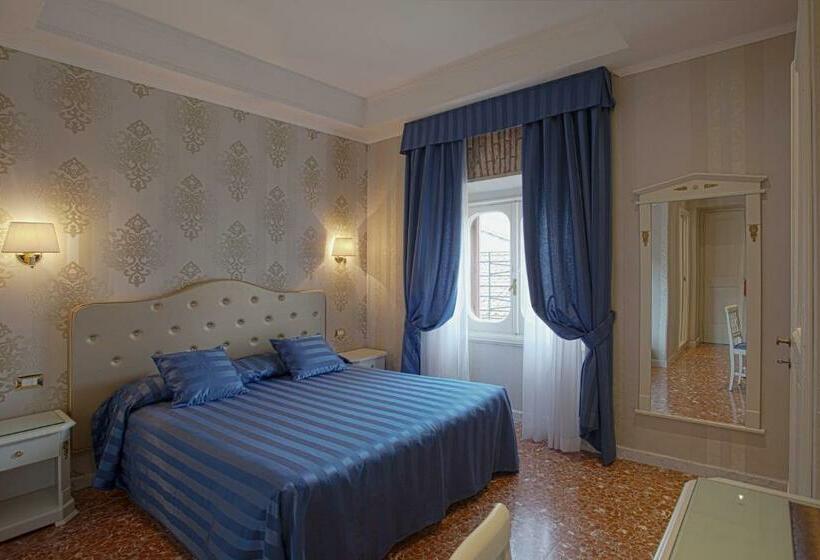 اتاق استاندارد, Navona Queen Rooftop