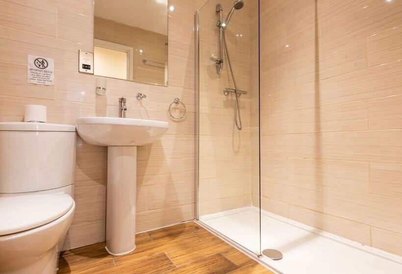 デラックスルーム, Quarterz