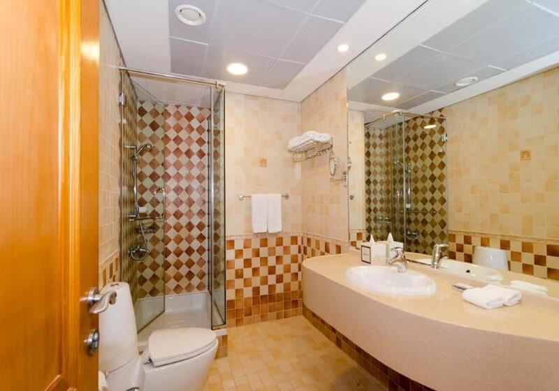 استودیوی استاندارد, Roda Beach Resort