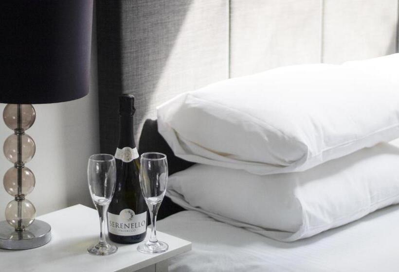 Номер Superior, Cape Cornwall Club