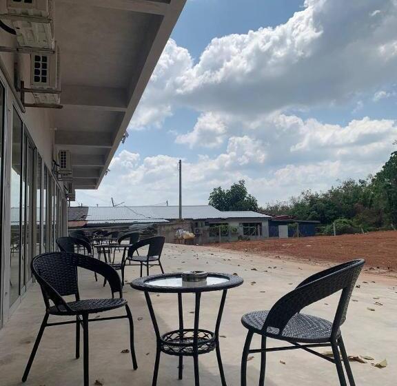 Семейный Номер Вид на Сад, 365 View Point Resort & Homestay