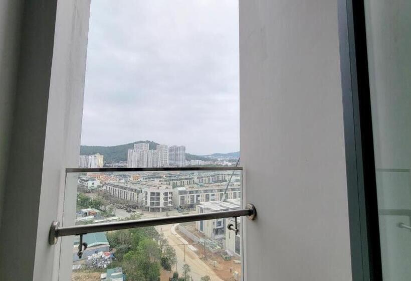 استودیو استاندارد با تخت کینگ, A La Carte