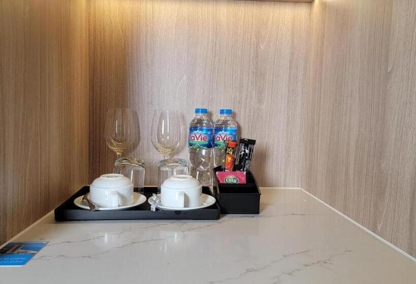 استودیو استاندارد با تخت کینگ, A La Carte