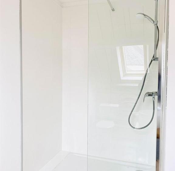 غرفة قياسية ثلاثية, Le Cinquante