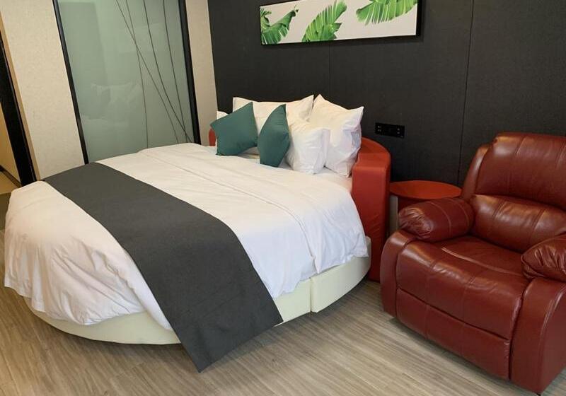 Quarto Romântica, Thank Inn Chain Heze Yuncheng East Shuihu Road Government Affairs Center