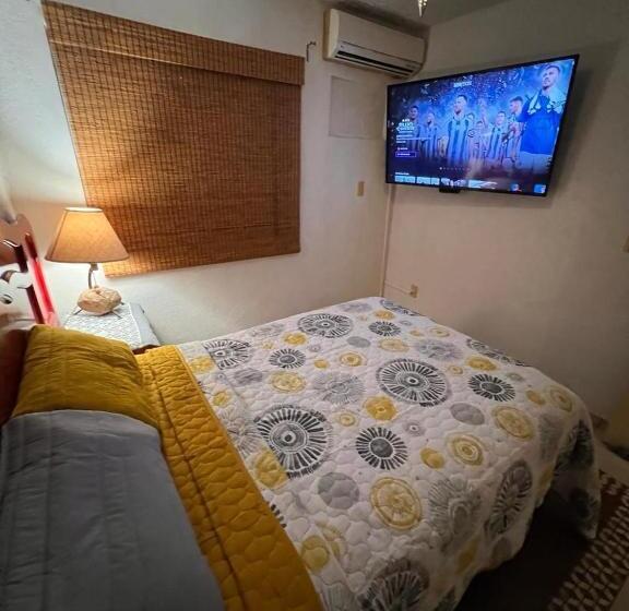 آپارتمان 1 خوابه همکف, La Casita De Peter En Ixtapa