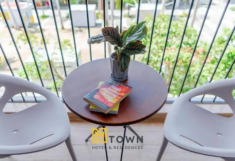 اتاق استاندارد با بالکن, Luxy Park Hotel & Apartments Mtown