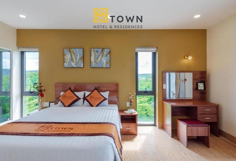 اتاق لوکس با بالکن, Luxy Park Hotel & Apartments Mtown