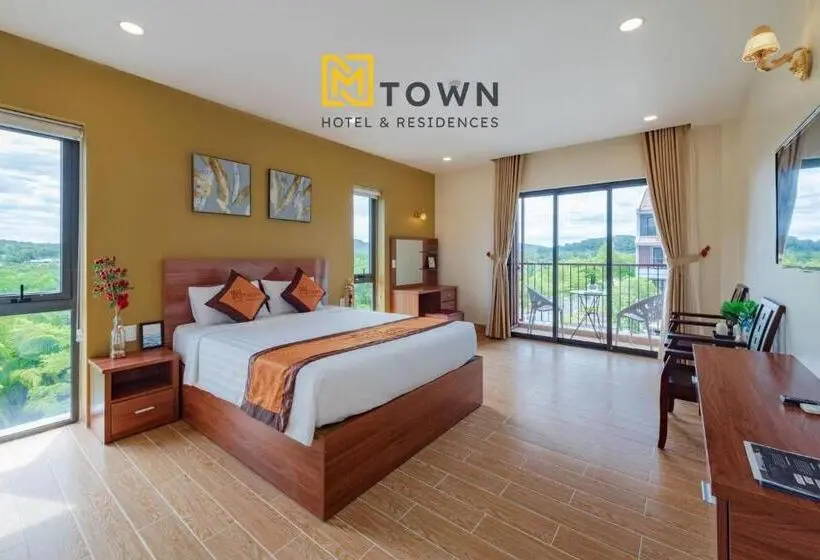اتاق لوکس با بالکن, Luxy Park Hotel & Apartments Mtown