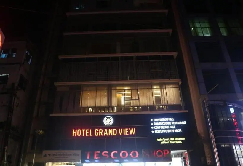 سوییت خانوادگی, New Hotel Grand View