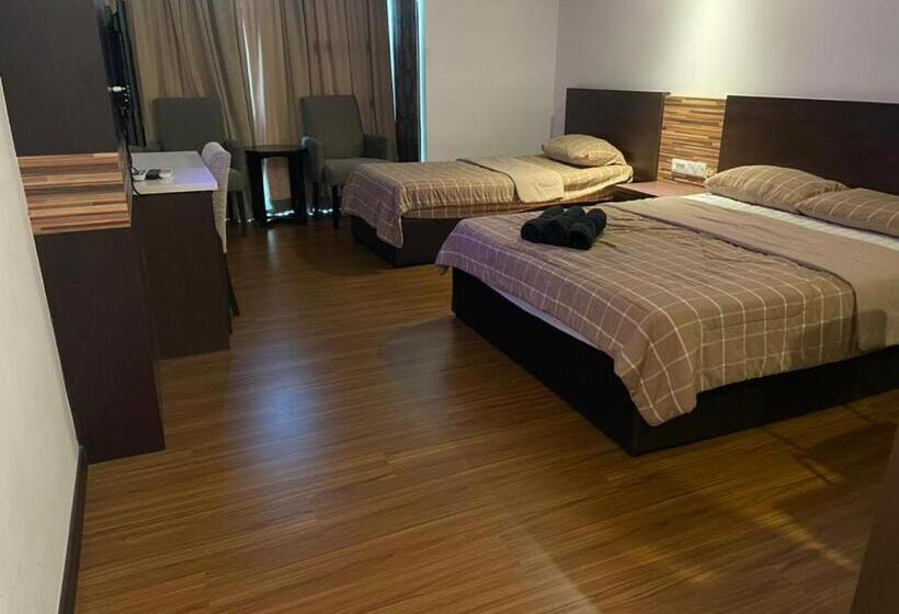 اتاق استاندارد سه نفره, Staycity@kbcp