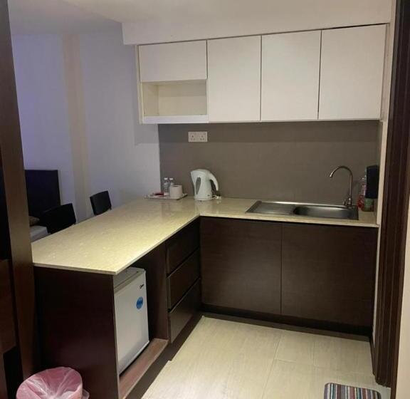 اتاق استاندارد سه نفره, Staycity@kbcp