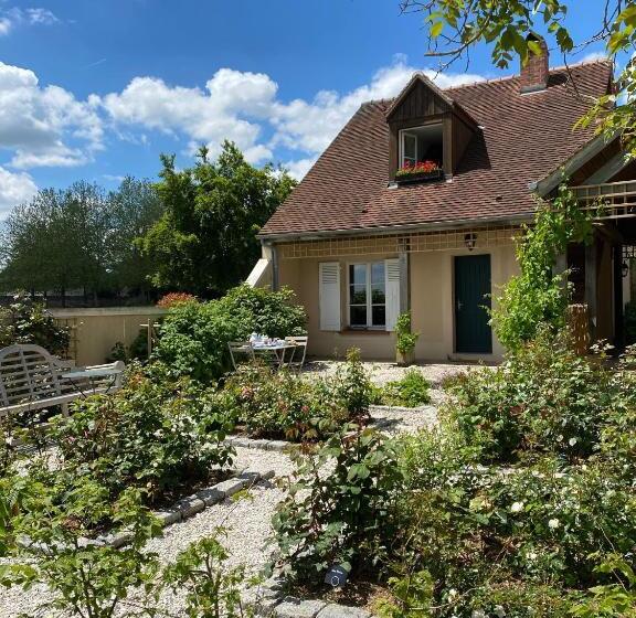 标准工作室带泳池景, La Closerie