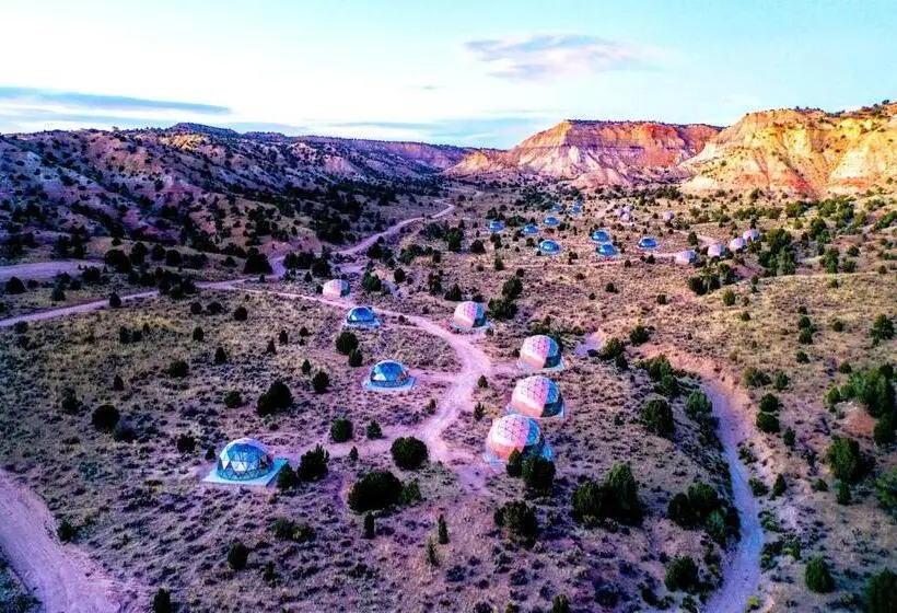 キングサイズベッドのデラックスルーム, Clear Sky Resorts   Bryce Canyon   Unique Stargazing Domes