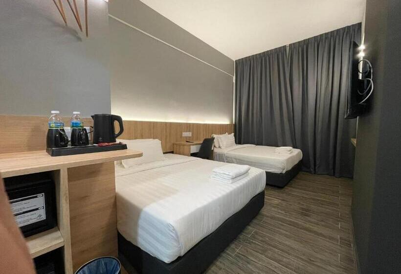 家庭间, Dj Citi Plaza Hotel & Suites