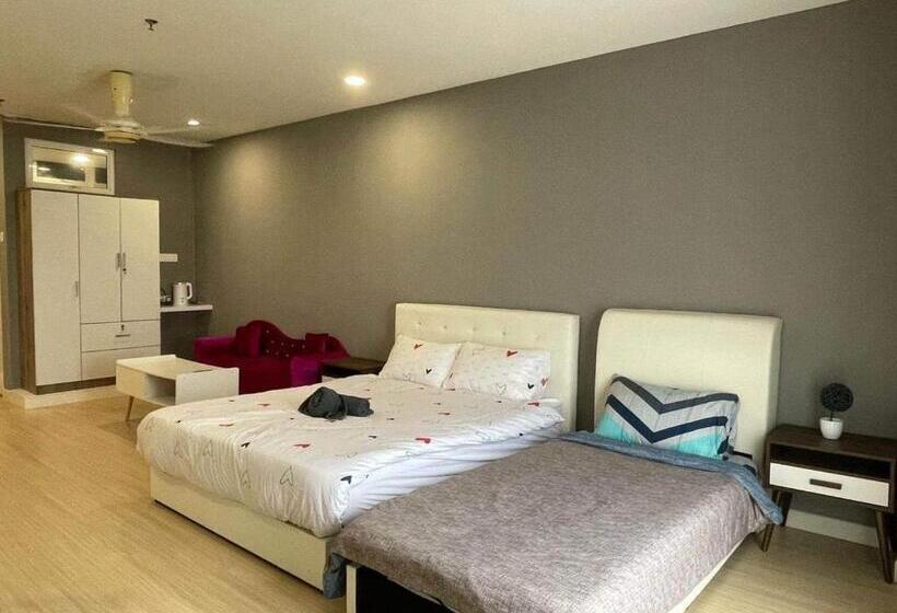 デラックススタジオ, Home Feel @ Superior Deluxe Room Champs Elysees