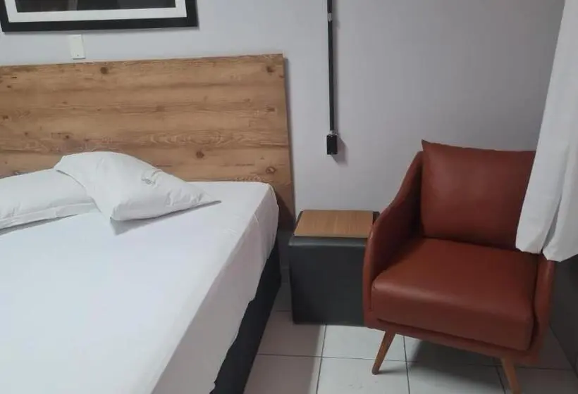 スーペリアールーム, Pousada   Hostel Central