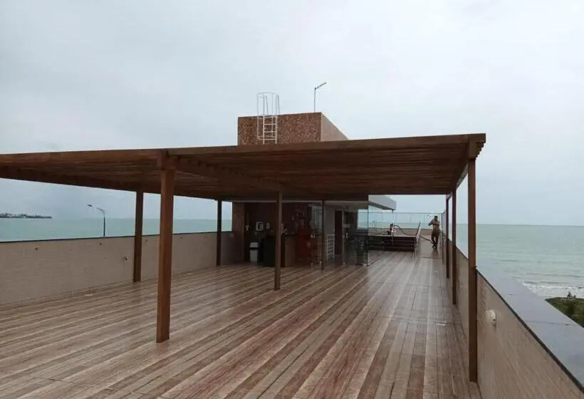 スタンダードスタジオ, Paradise Beach Flat