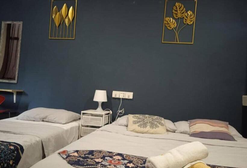 اتاق استاندارد سه تخته با سرویس بهداشتی مشترک, Wayton Express